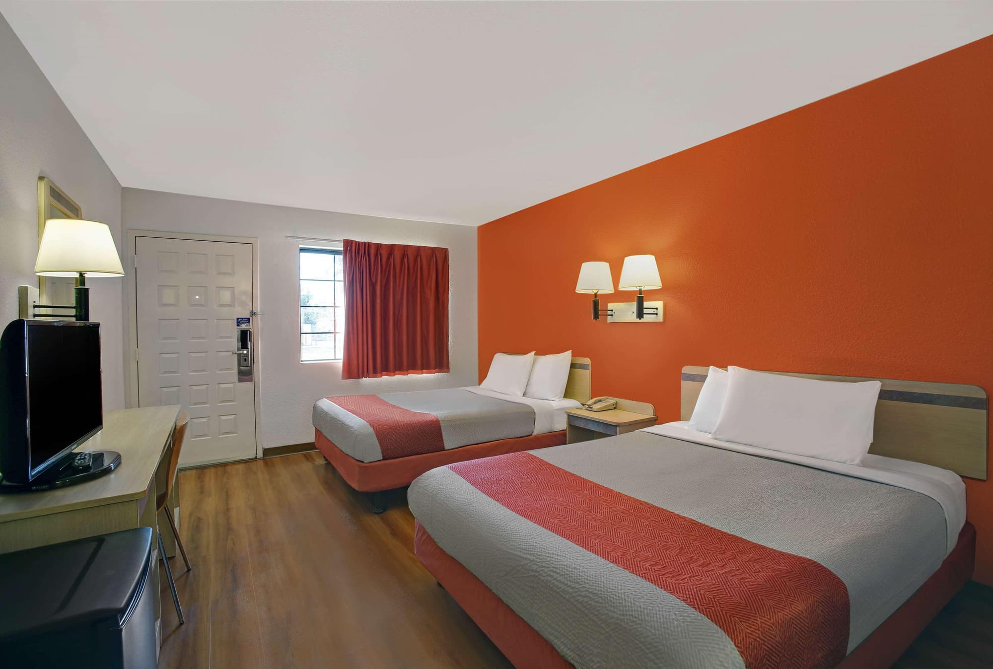 Super 8 by Wyndham Livermore, Room