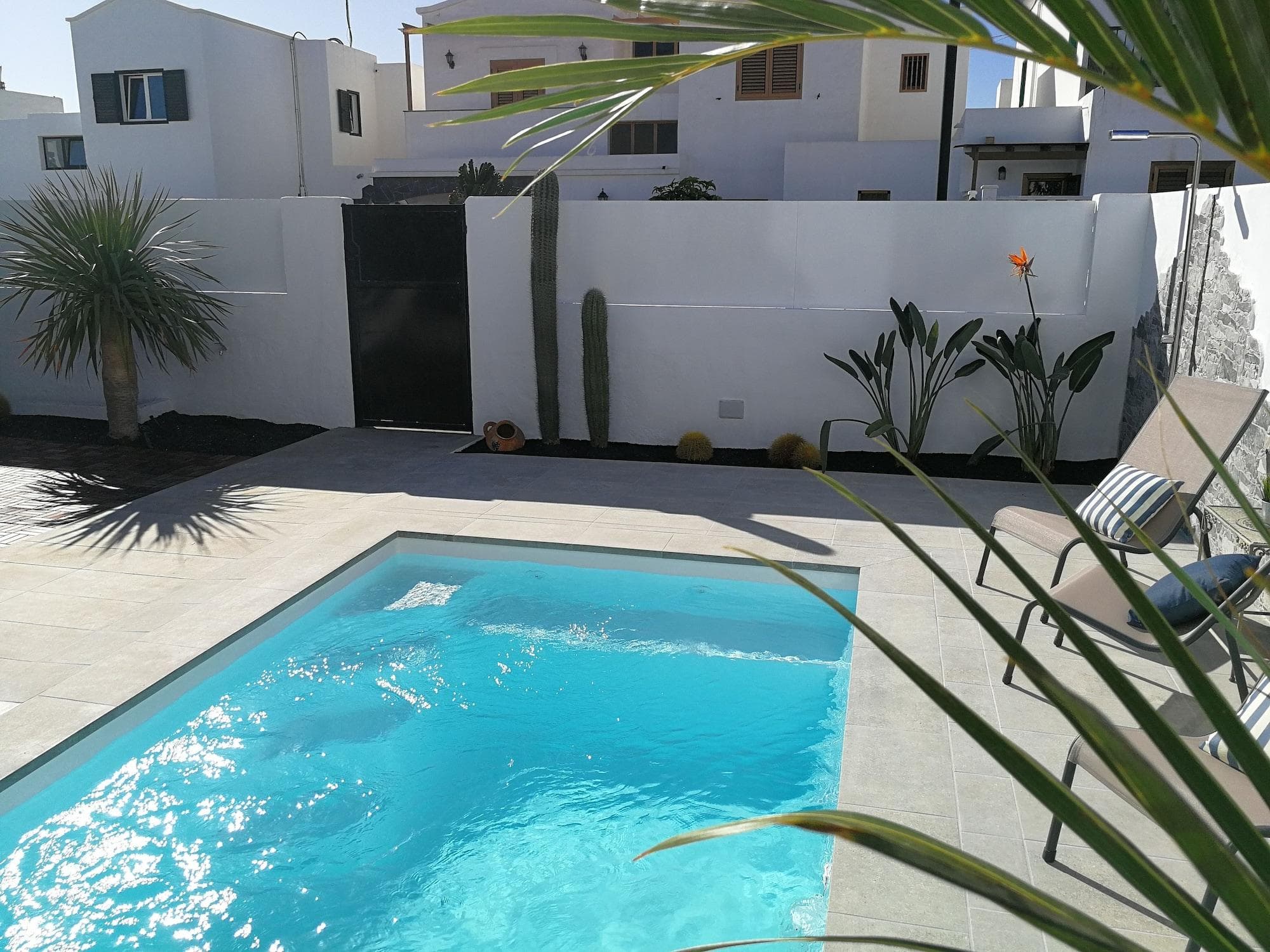 Magma Rooms, Sports and Entertainment