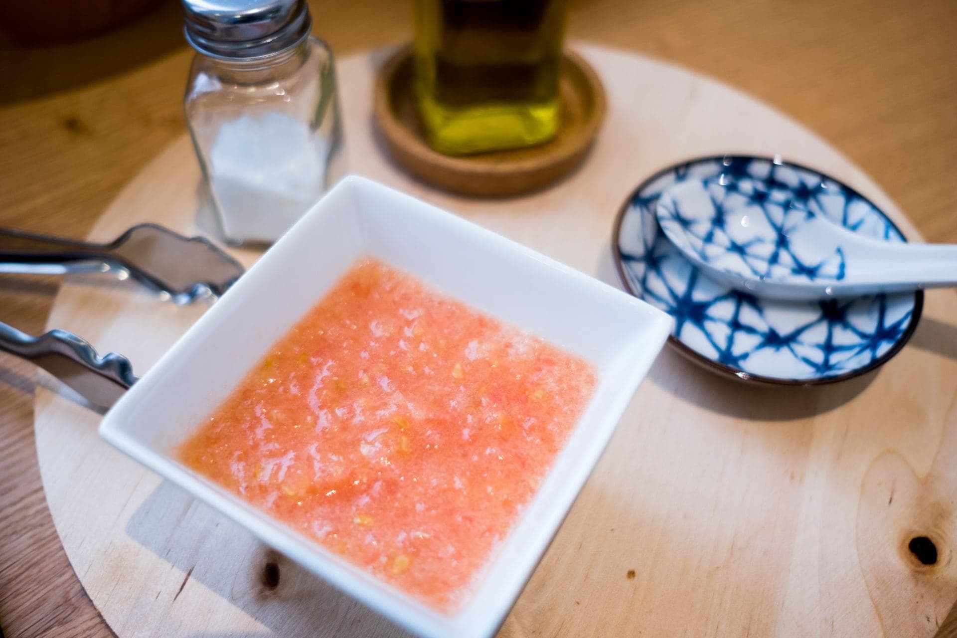 Magma Rooms, Restaurant