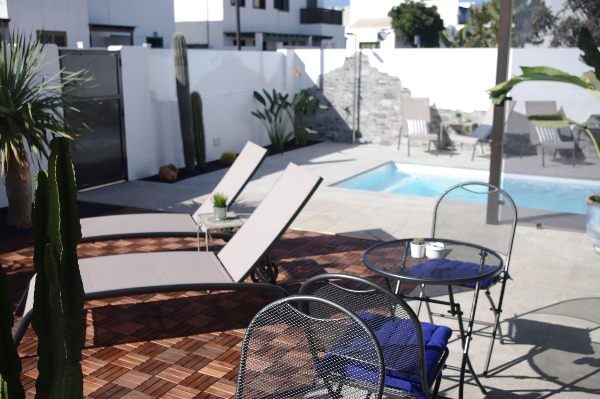 Magma Rooms, Terrace