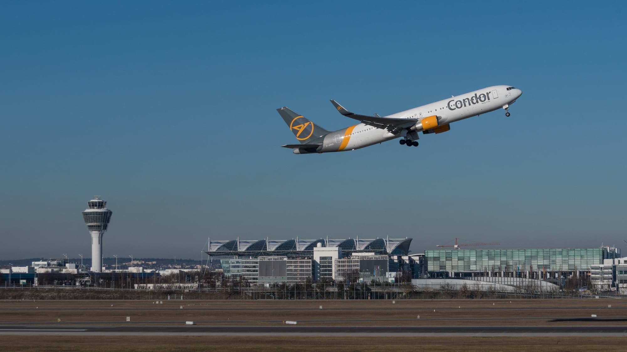 Premier Inn Müchen Airport, General view
