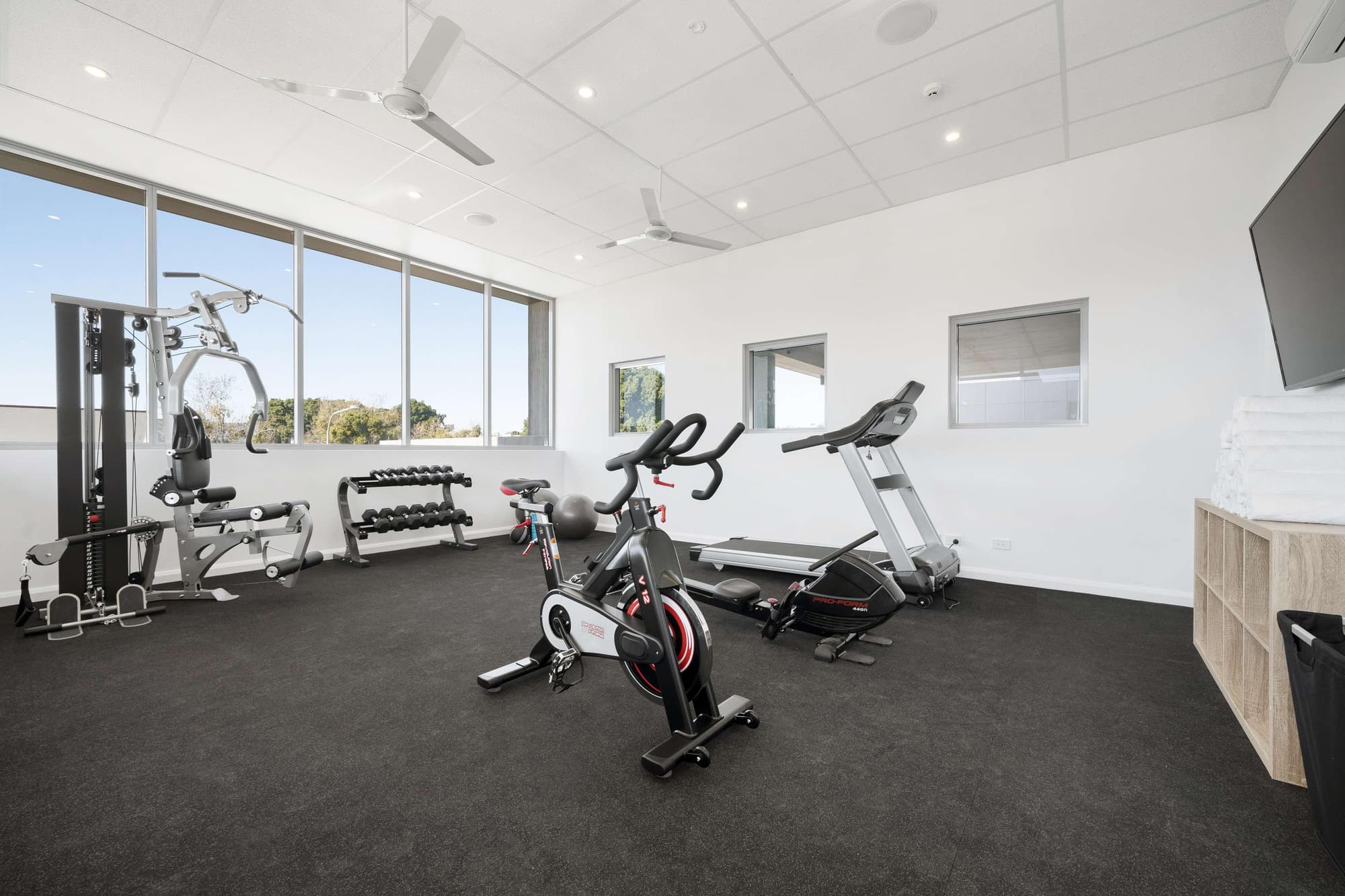 Oaks Toowoomba Hotel, Sports and Entertainment