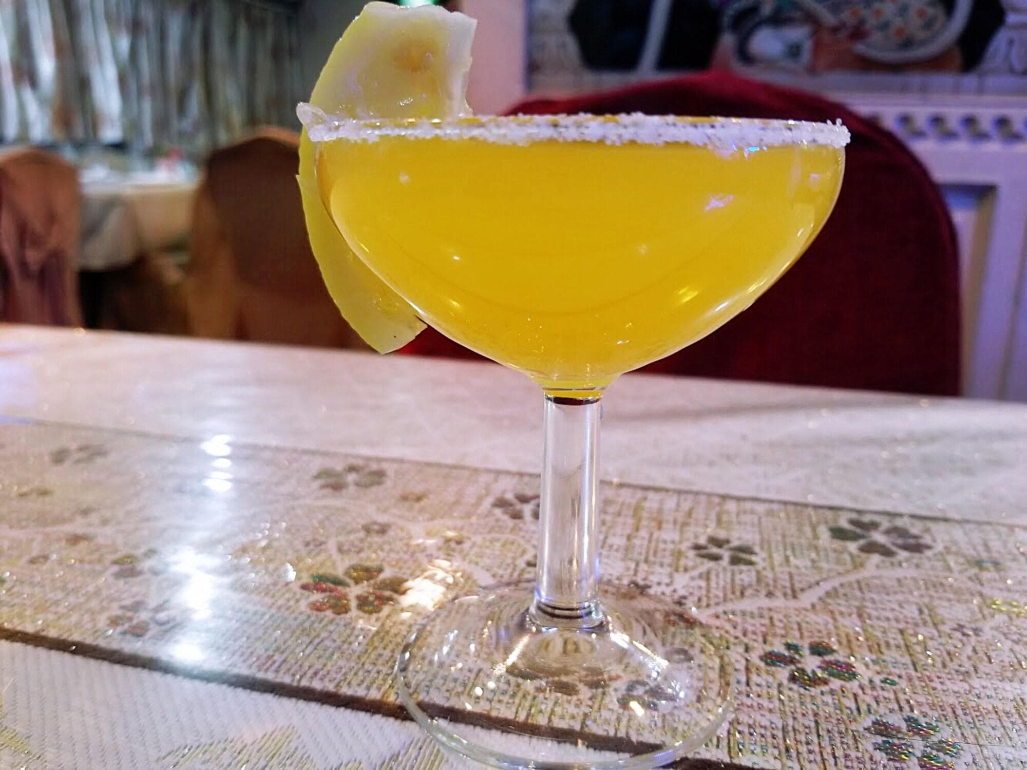 Taj Super Deluxe, Restaurant