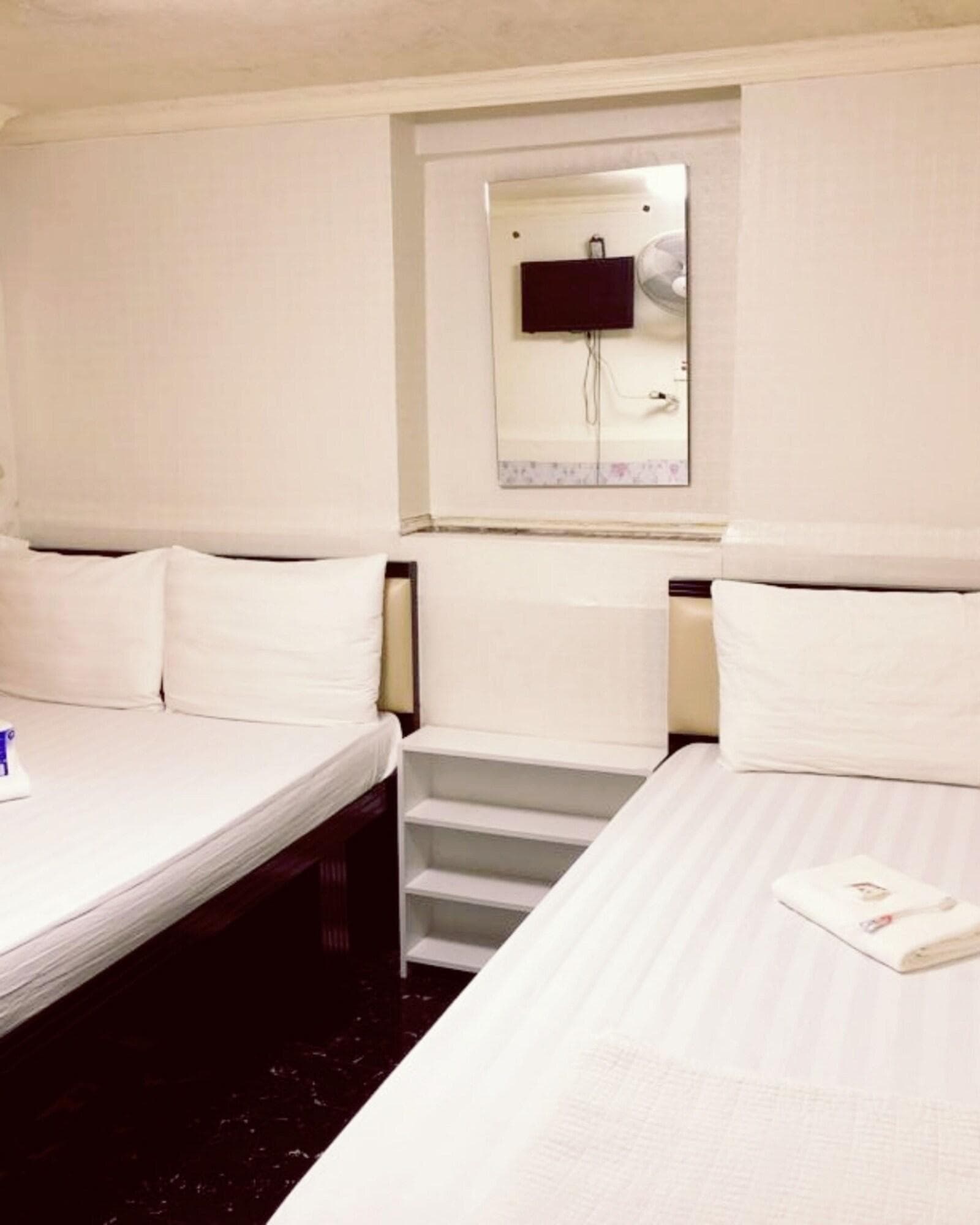 Taj Super Deluxe, Room