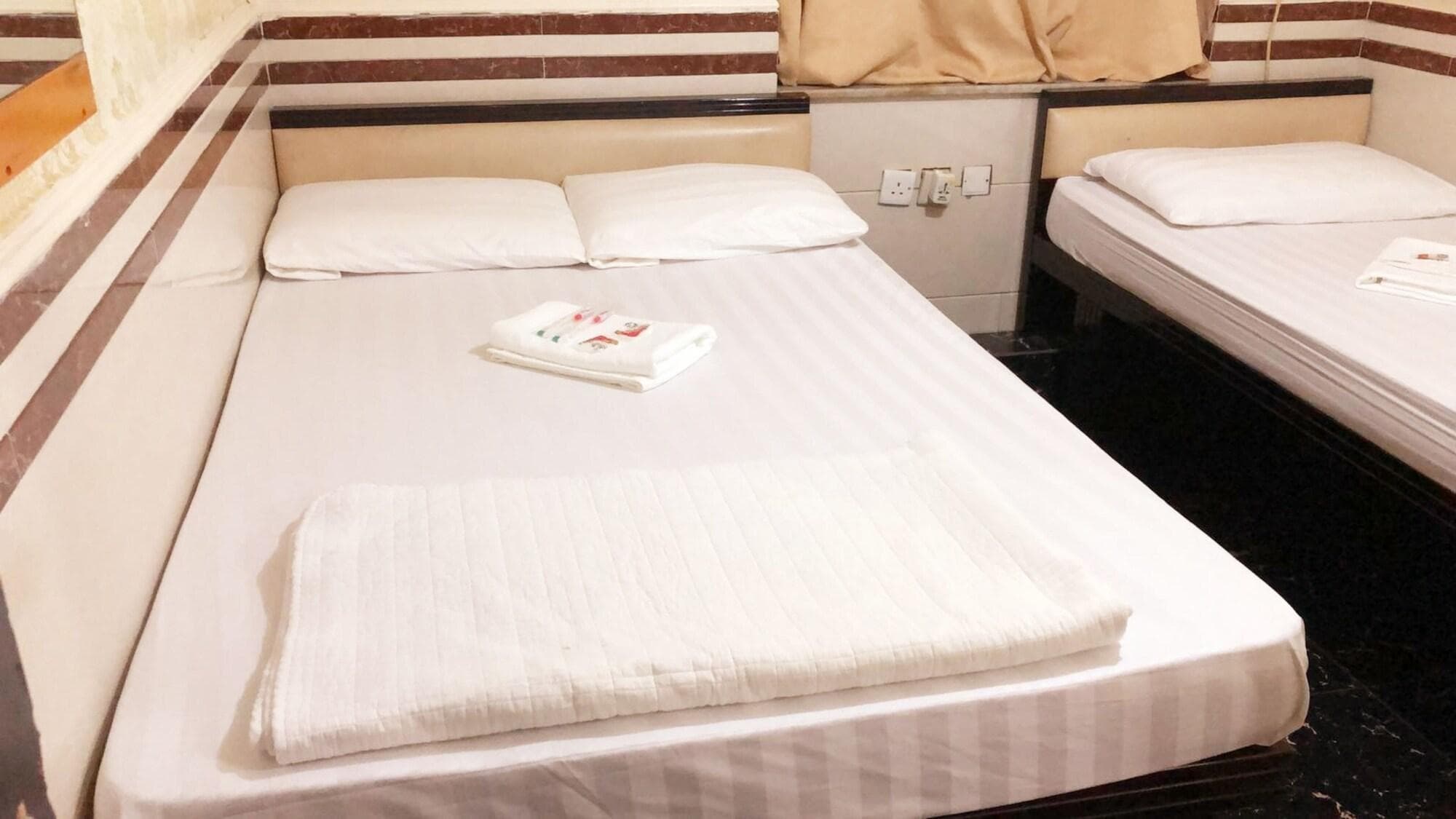 Taj Super Deluxe, Room