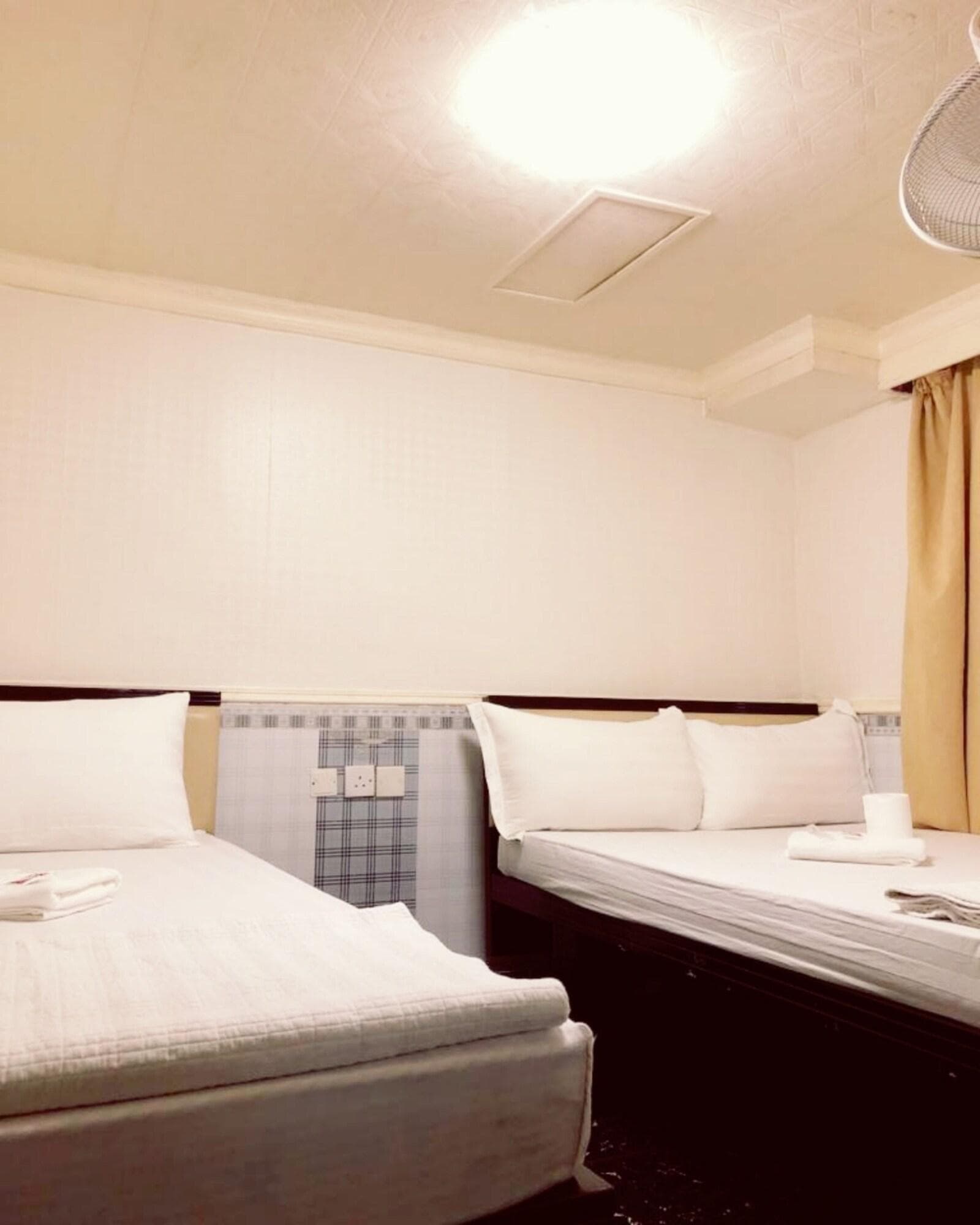 Taj Super Deluxe, Room