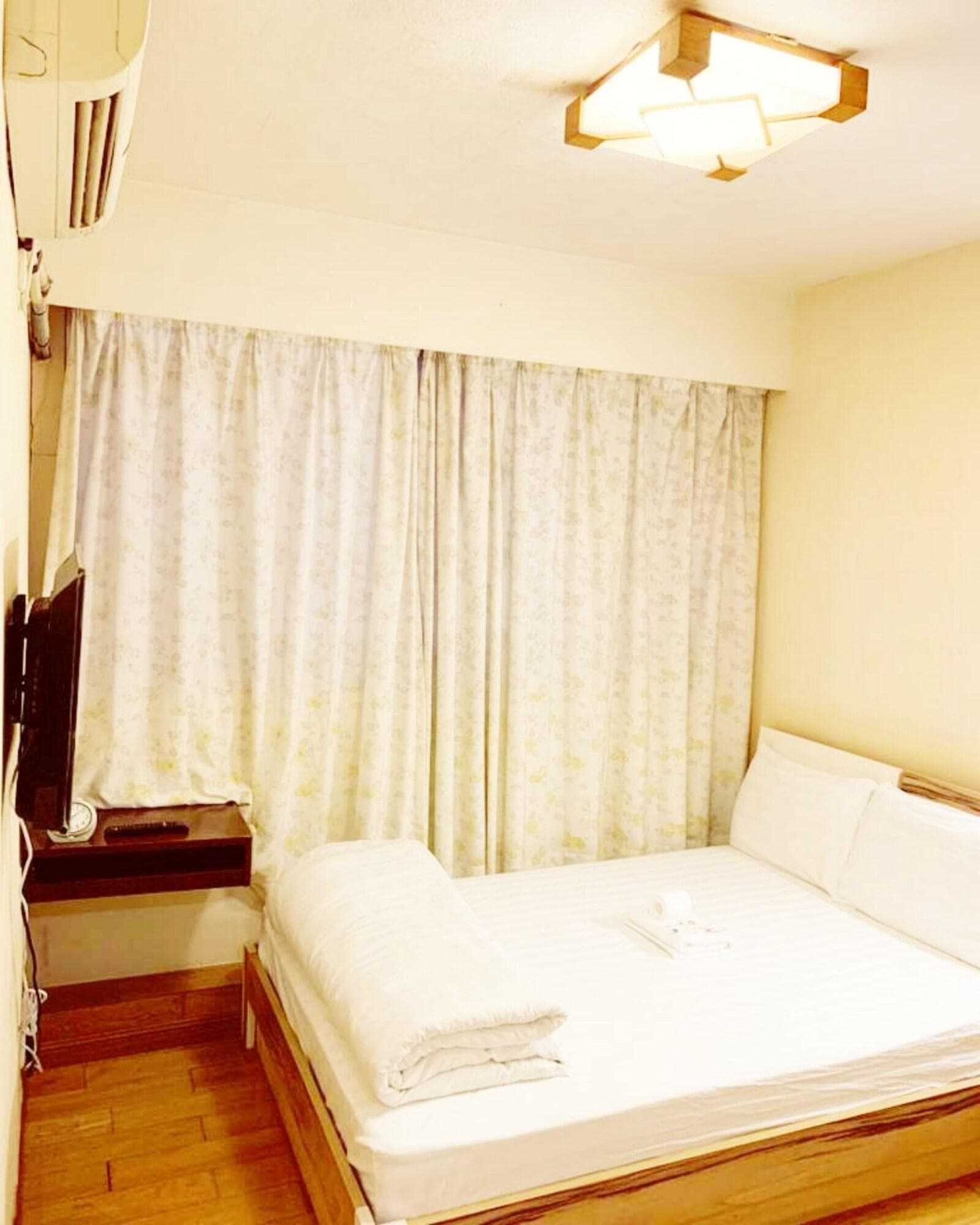 Taj Super Deluxe, Room