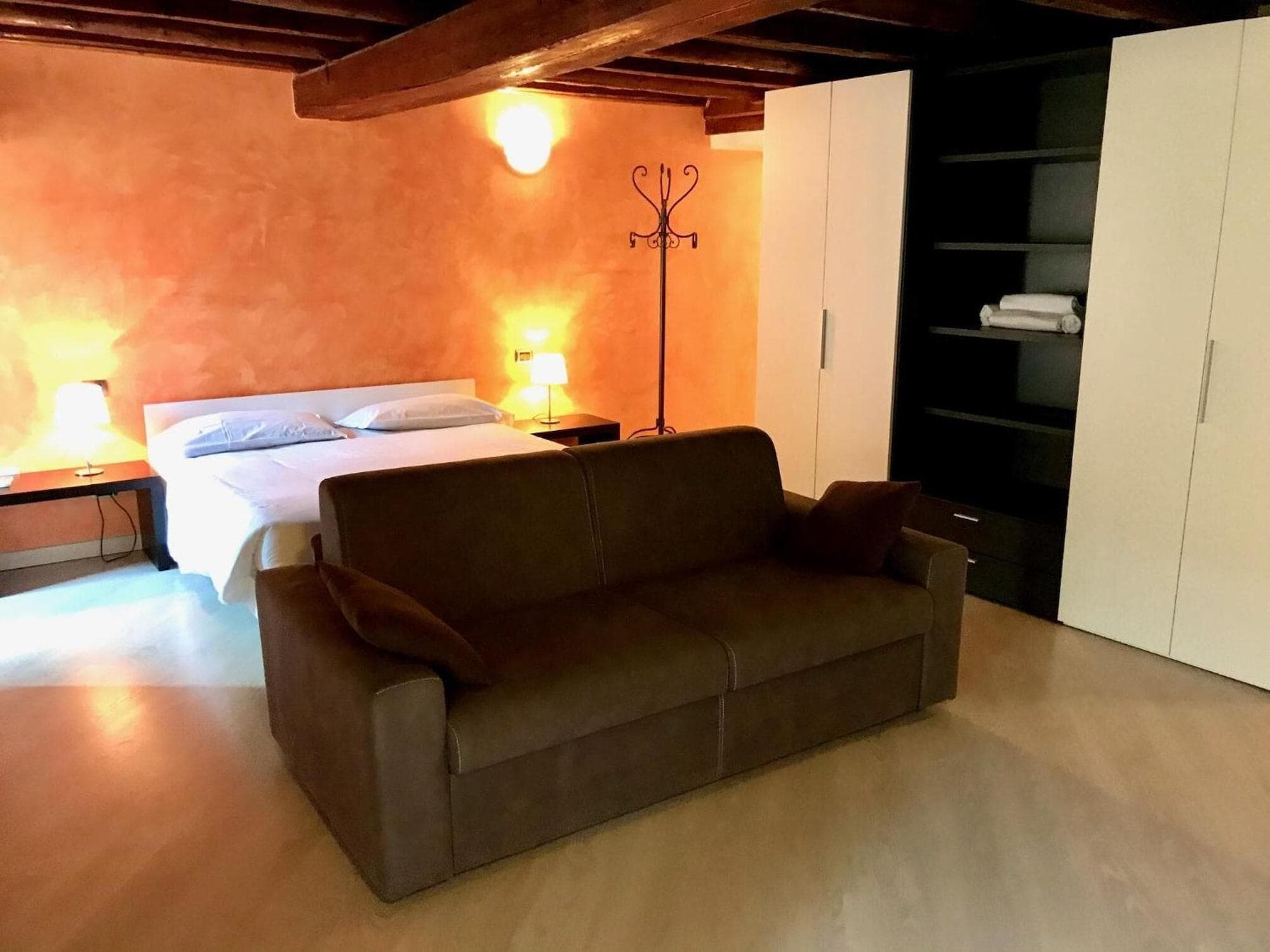 Room Verona Ai Duchi, Room