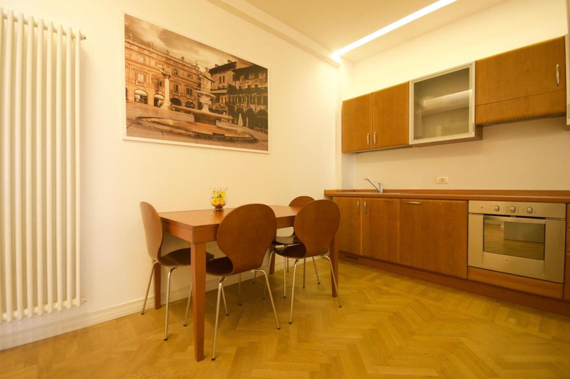 Room Verona Ai Duchi, Room