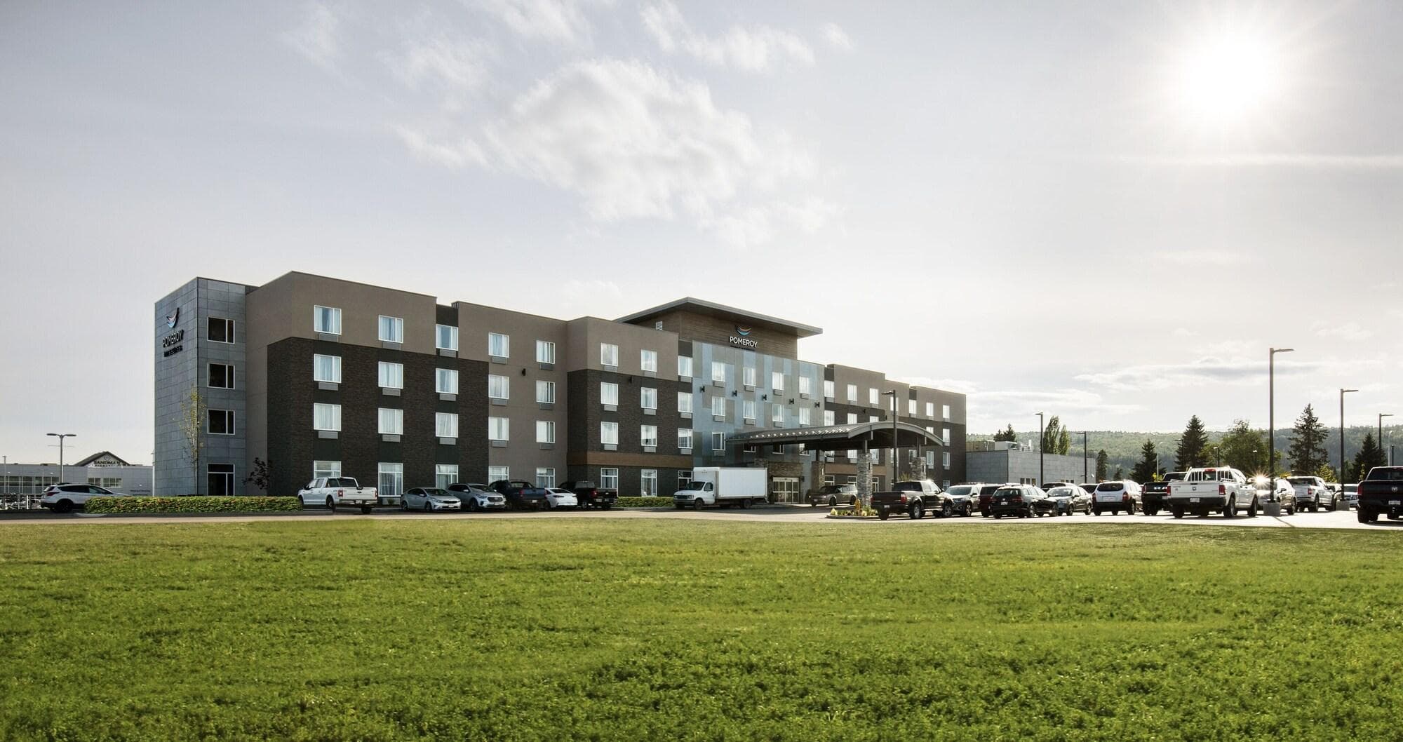 Pomeroy Inn & Suites Prince George, General view