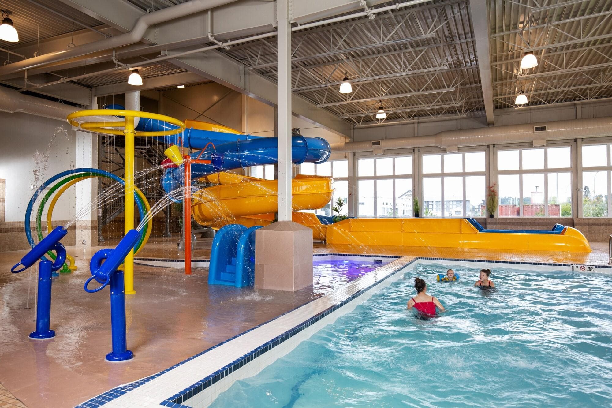 Pomeroy Inn & Suites Prince George, Sports and Entertainment