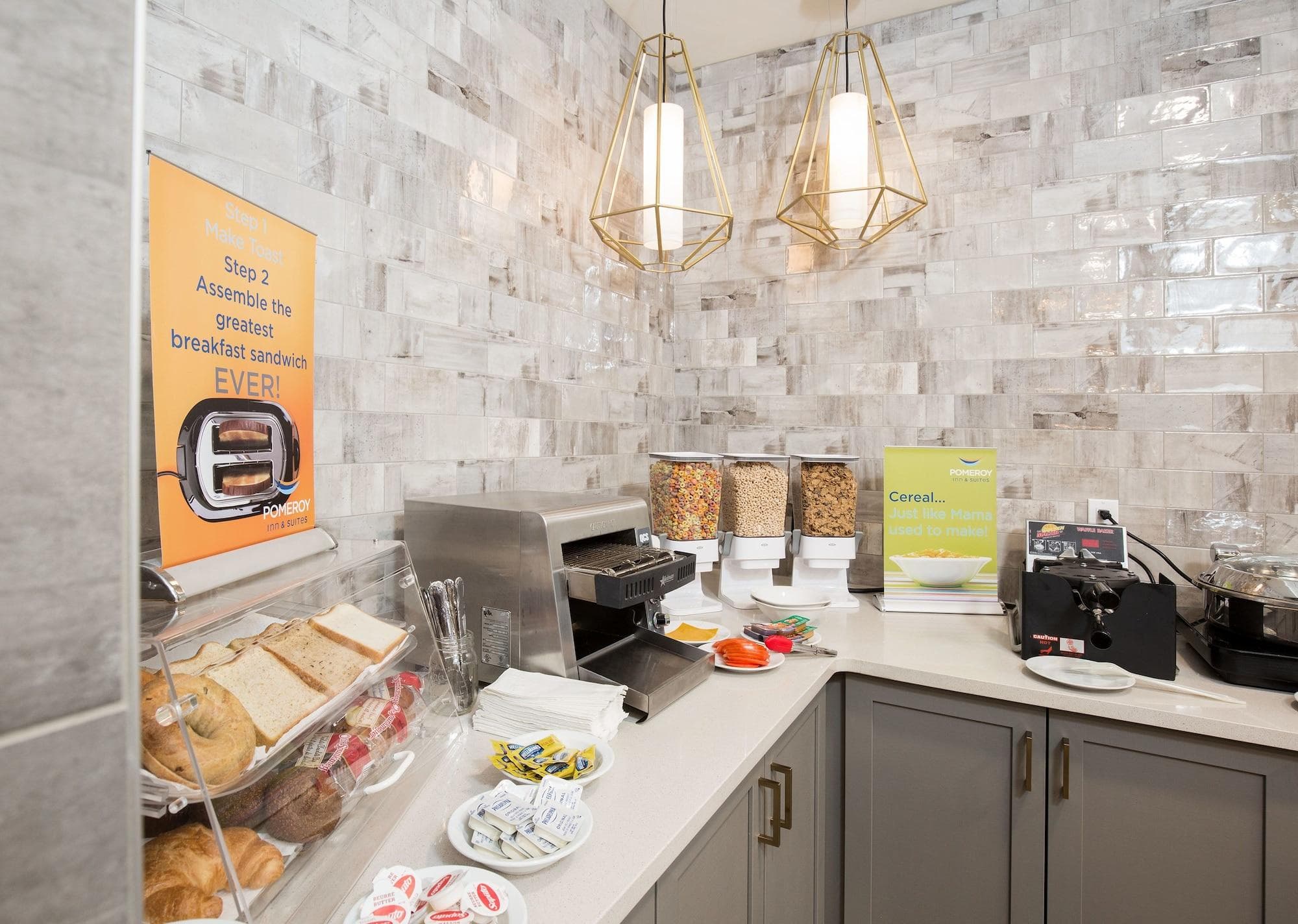 Pomeroy Inn & Suites Prince George, Restaurant