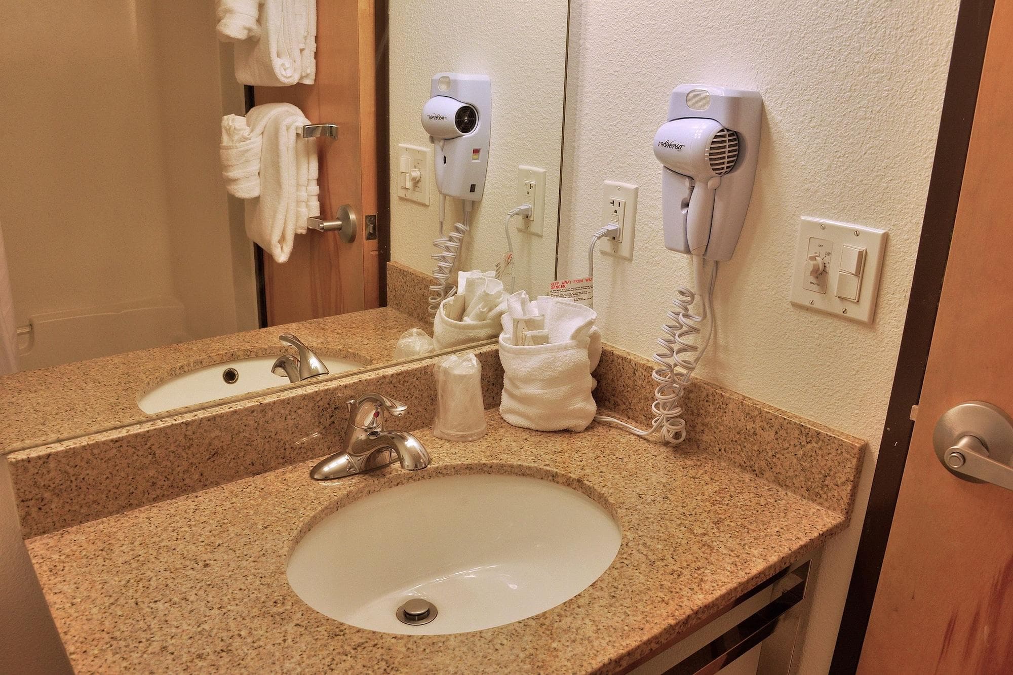 Riversage Billings Inn, Room