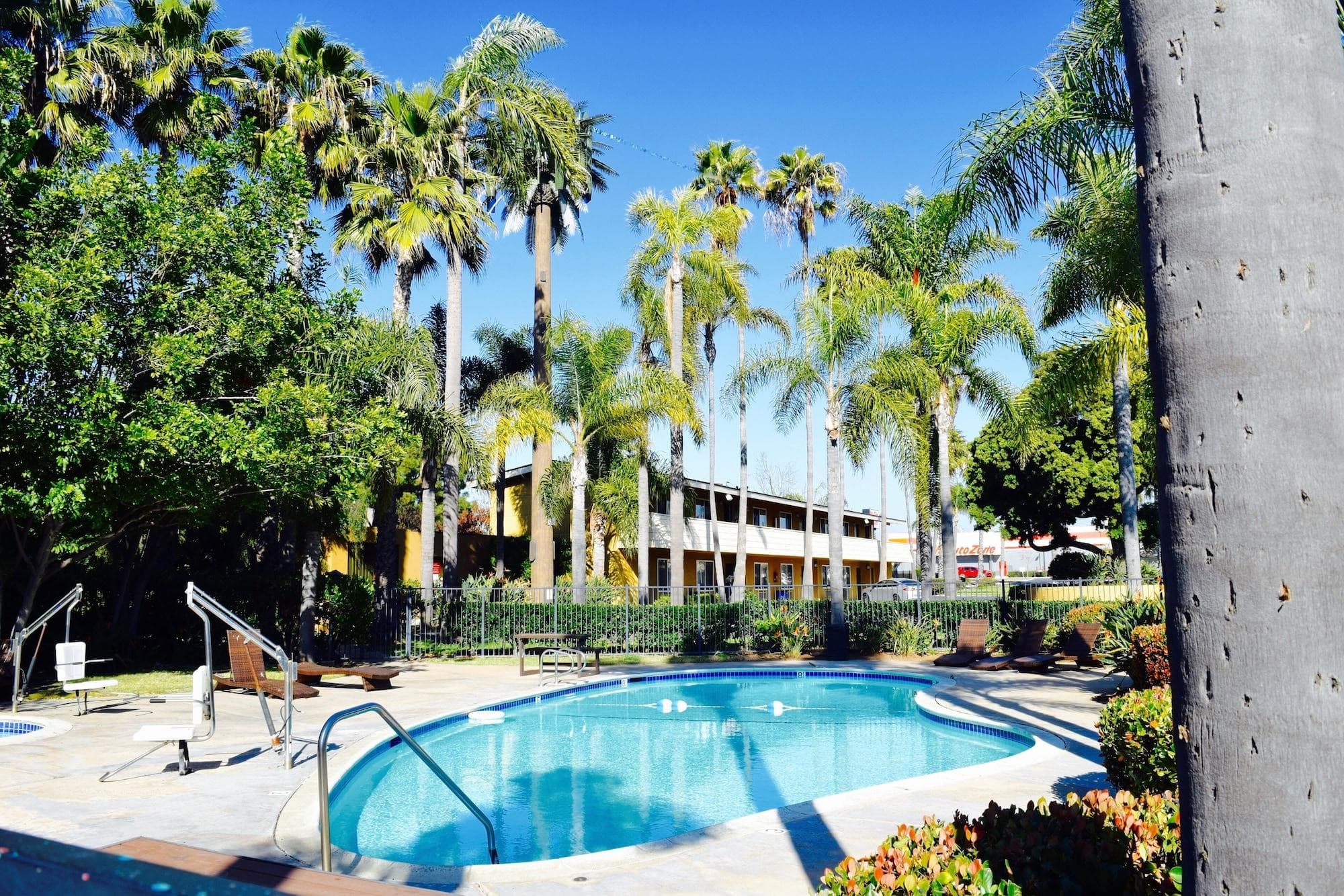 Hotel Palmeras, Sports and Entertainment