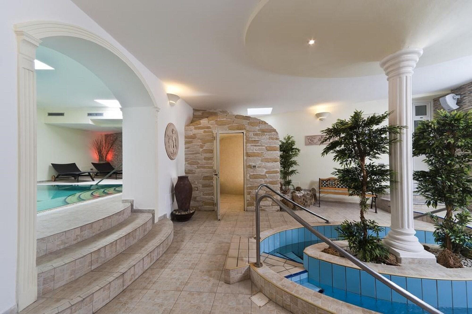 Casa Di Meglio Dependance, Sports and Entertainment