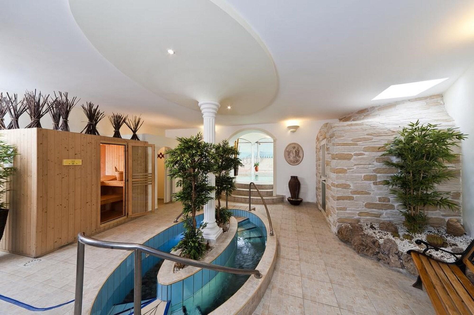 Casa Di Meglio Dependance, Sports and Entertainment