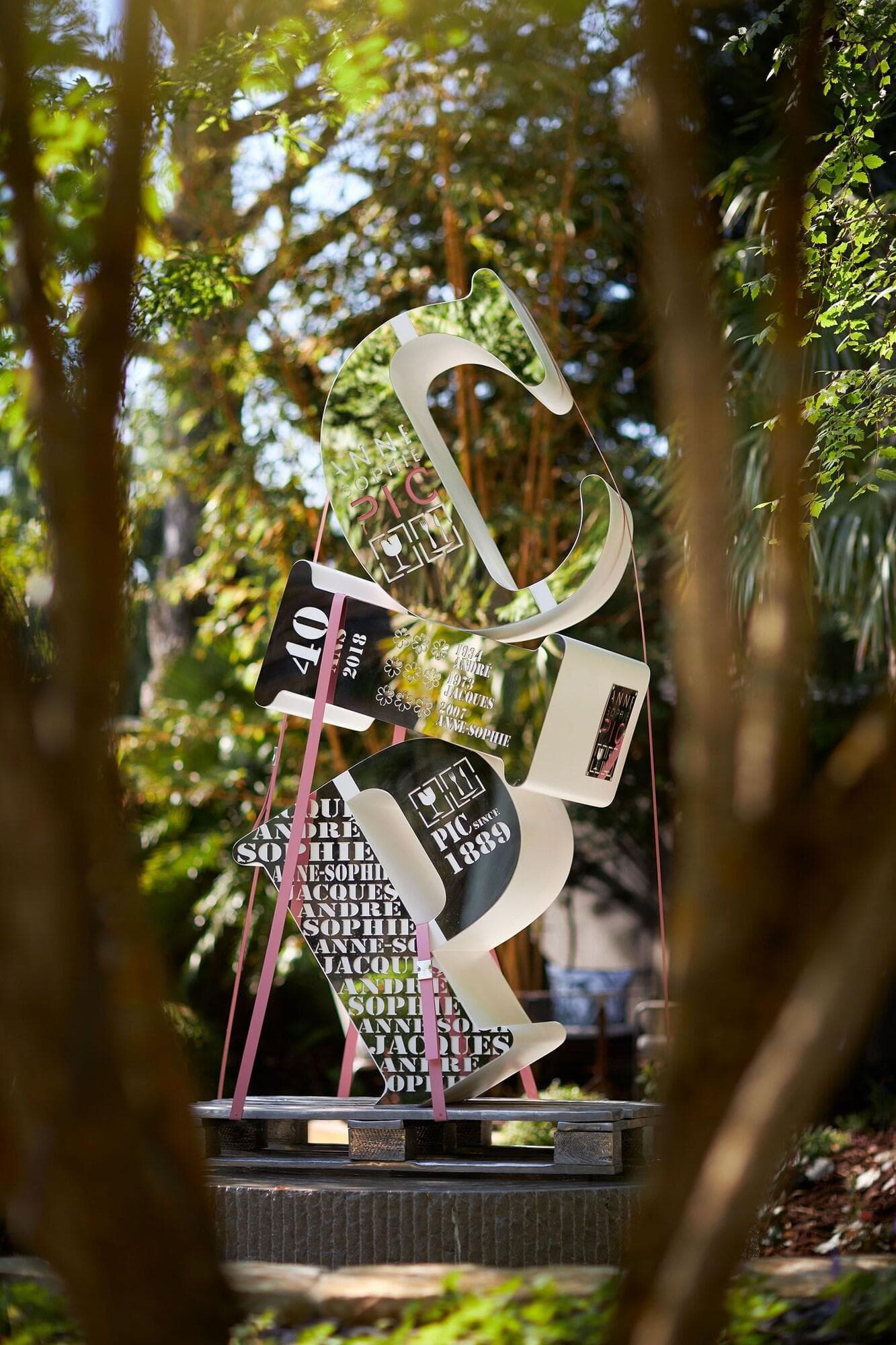 Maison Pic, General view