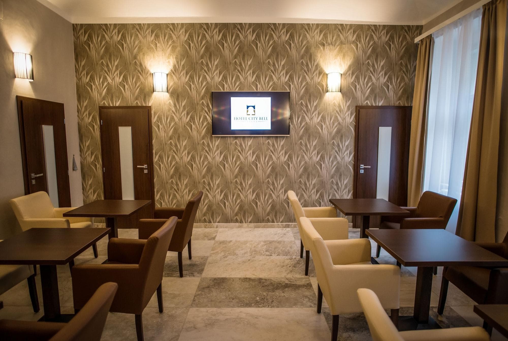 Hotel City Bell, Bar