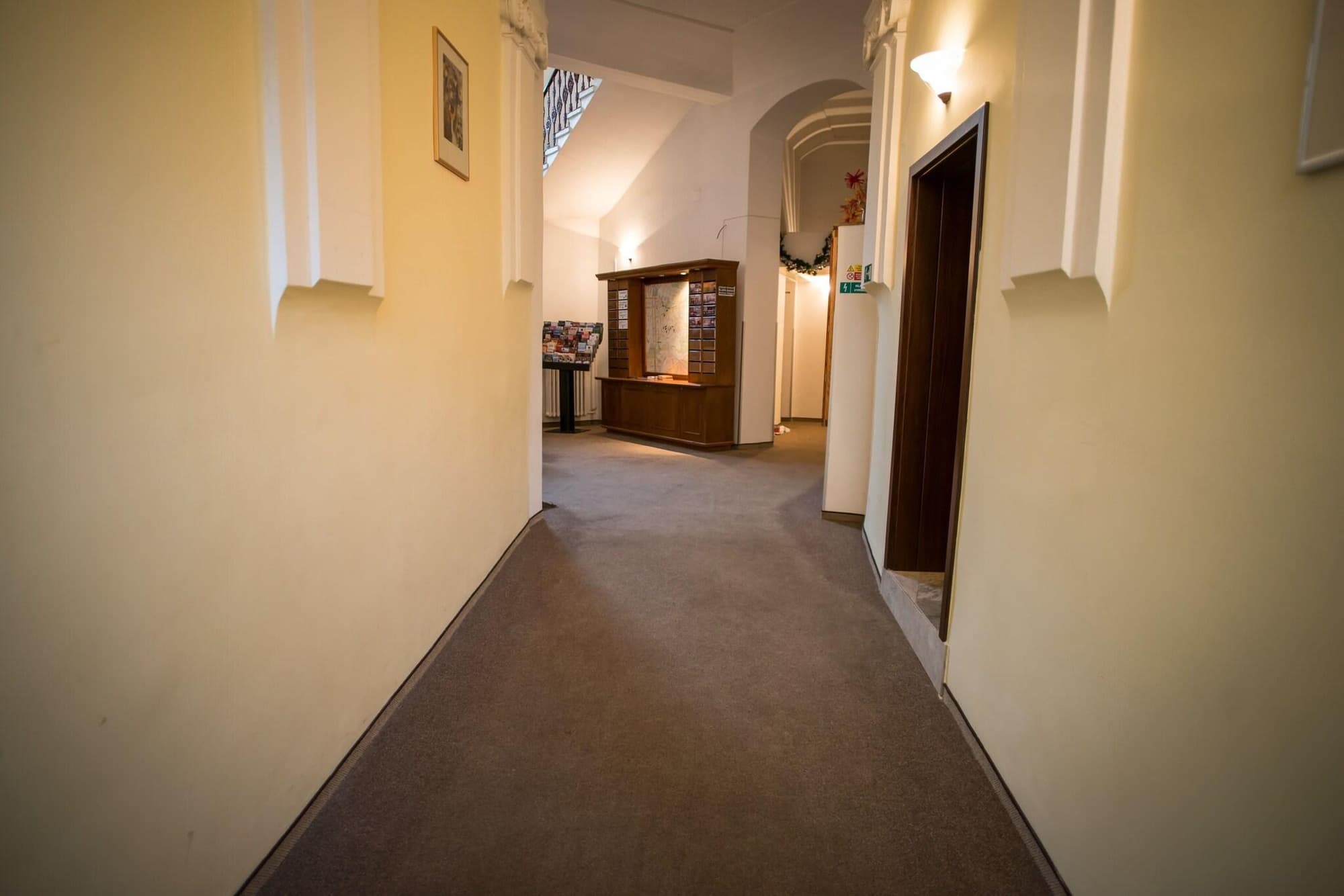 Hotel City Bell, Lobby