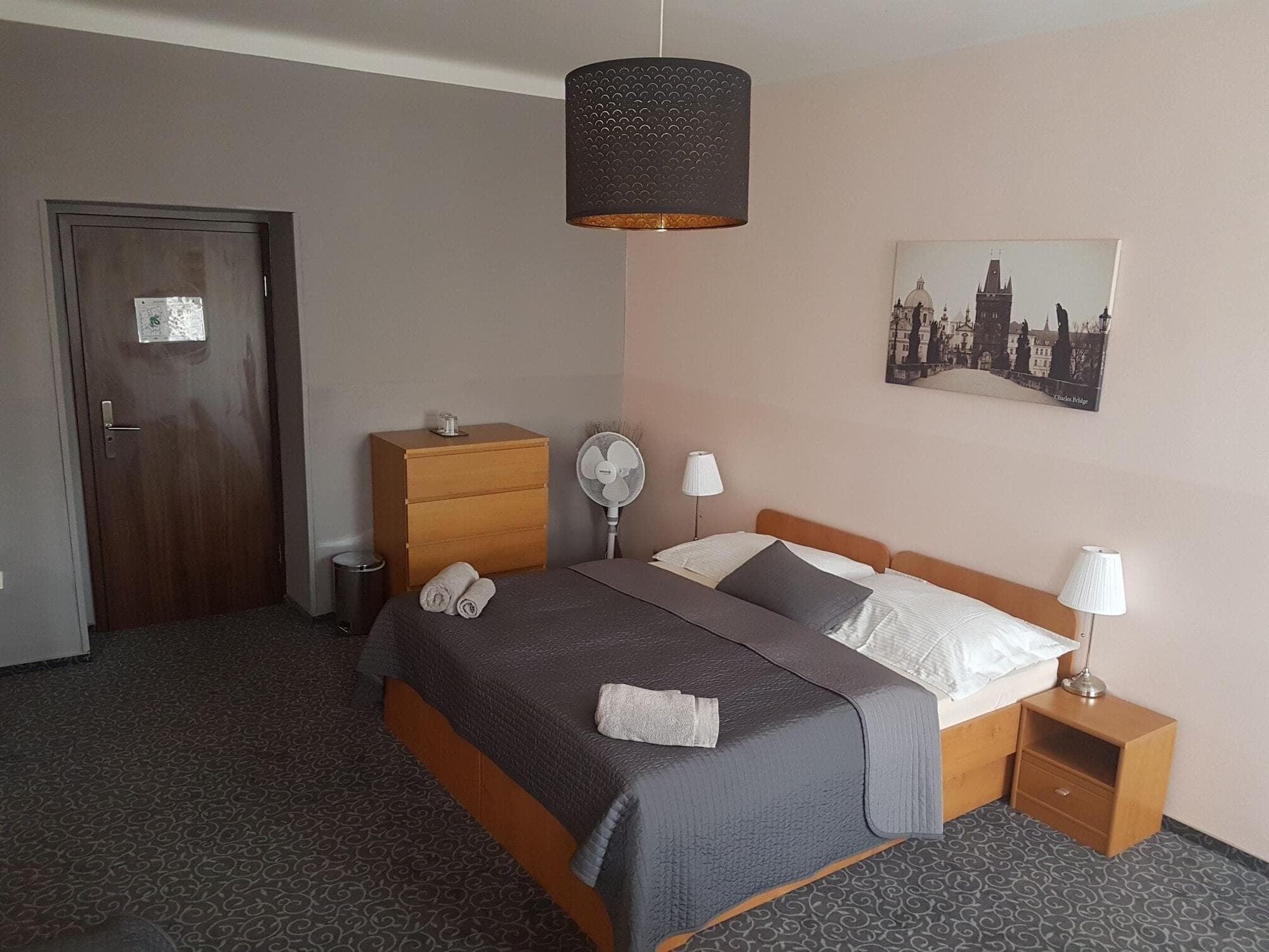 Hotel City Bell, Room