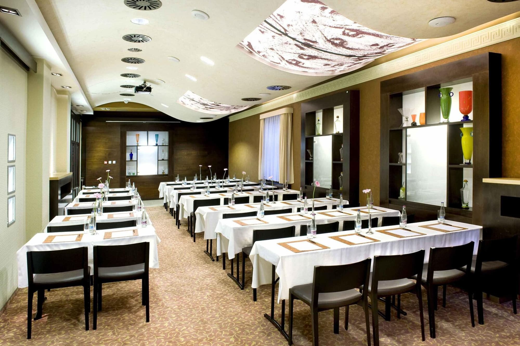 Hotel Dubna Skala, Conferences