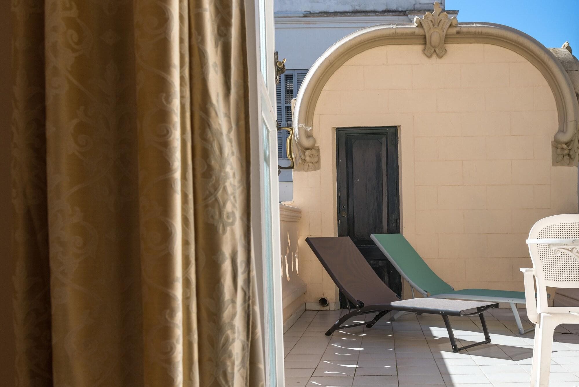 Hotel Noucentista, Room