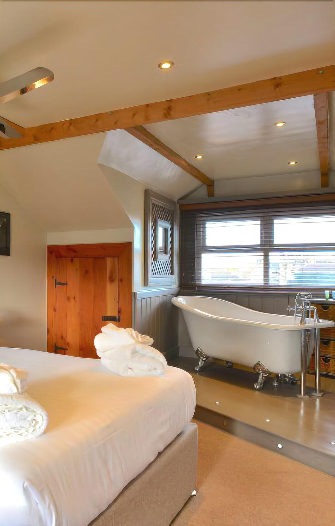 Inn At Cheltenham Parade, Room