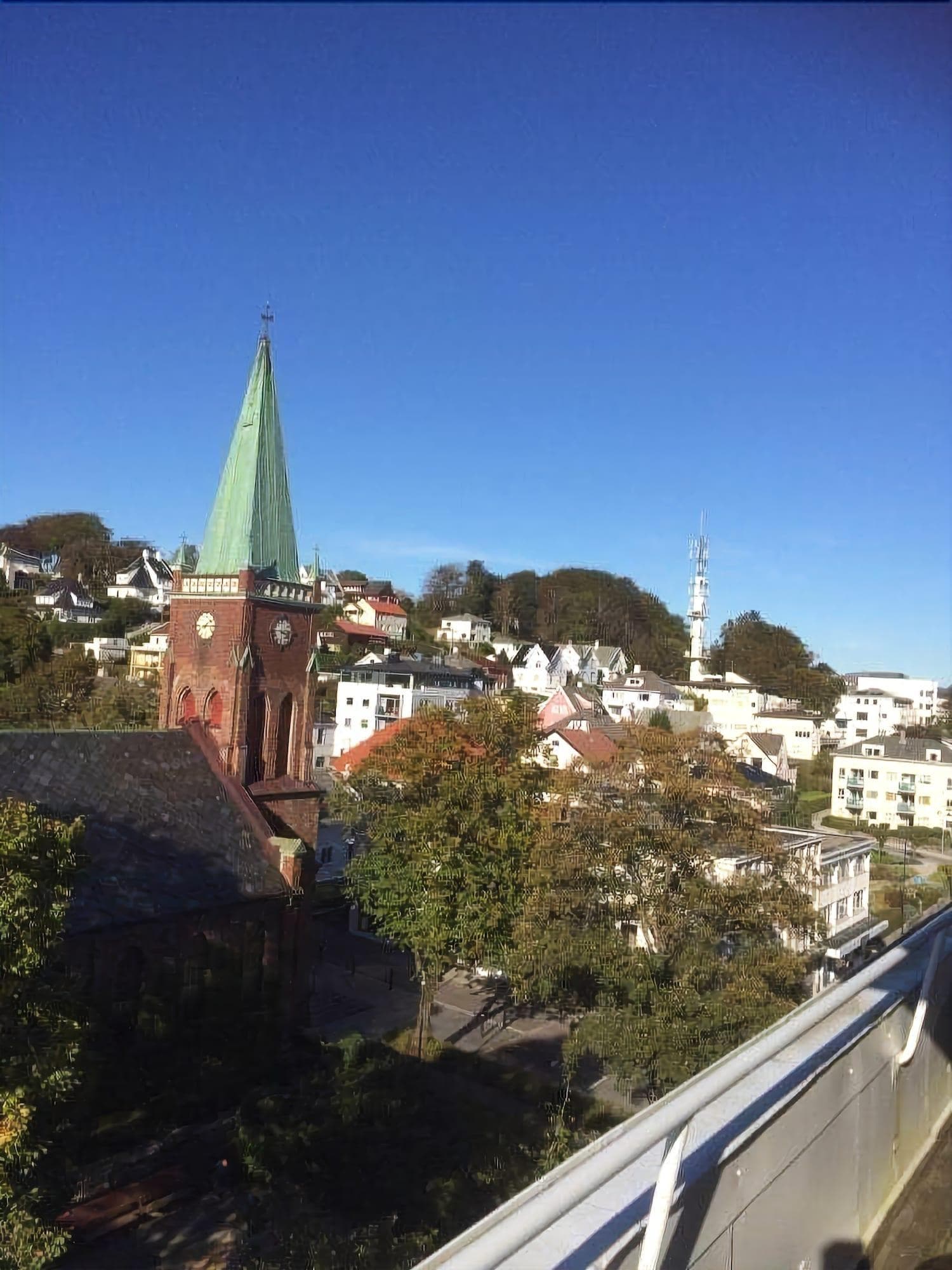 Hotel Sverre, General view