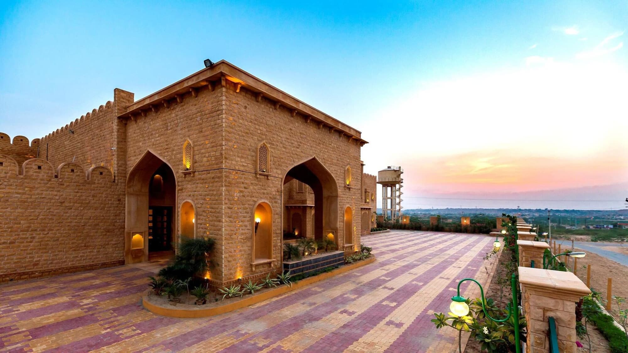 Sairafort Sarovar Portico, Room