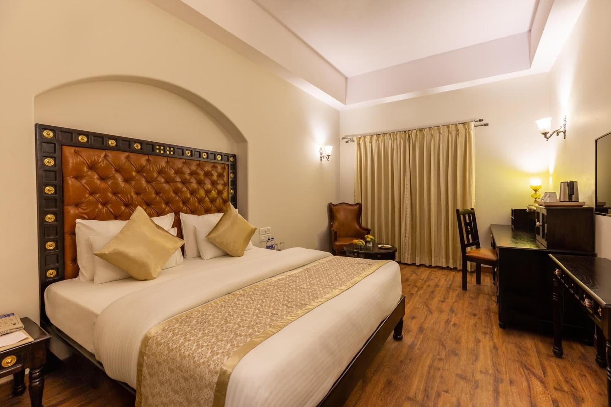 Sairafort Sarovar Portico, Room