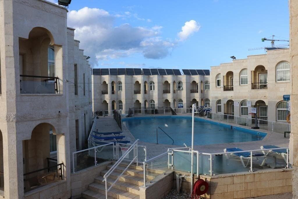 Acco Beach Hotel, Sports and Entertainment