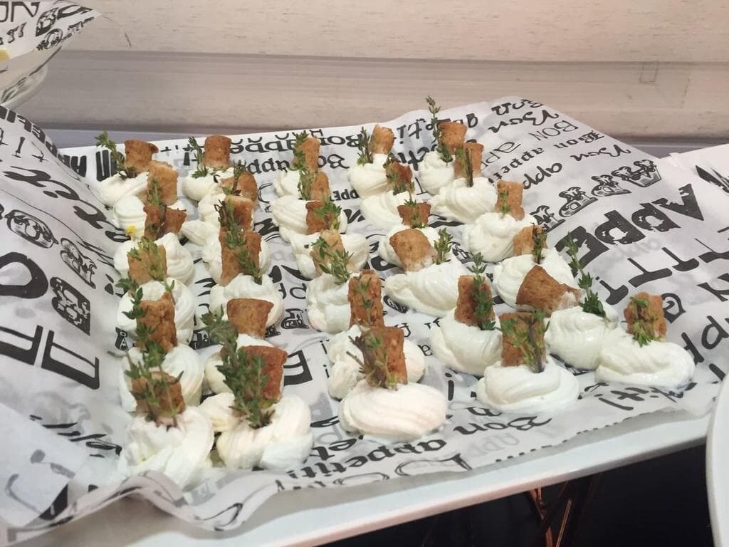 Acco Beach Hotel, Restaurant