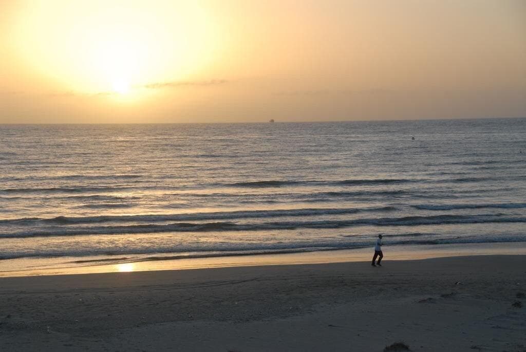 Acco Beach Hotel, Beach