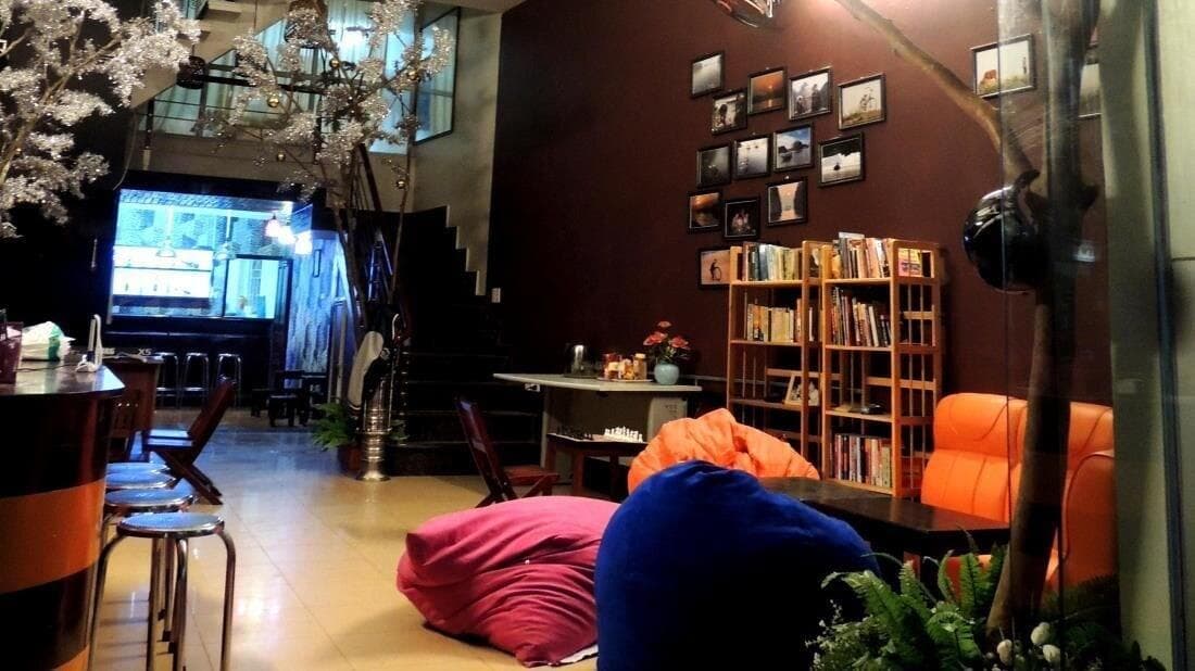 Ha Long Happy Hostel Adults Only, General view