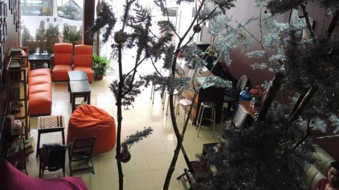 Ha Long Happy Hostel Adults Only, Lobby