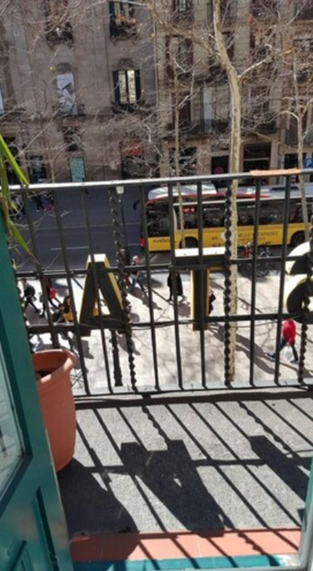 Hostal Parisien, Room