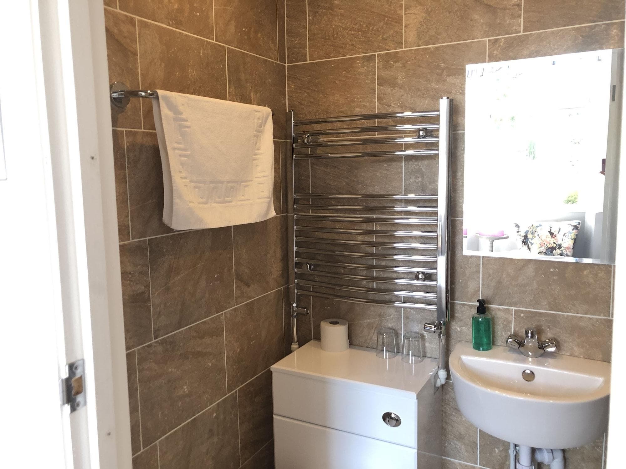 Allison House 16 Guesthouse, Room