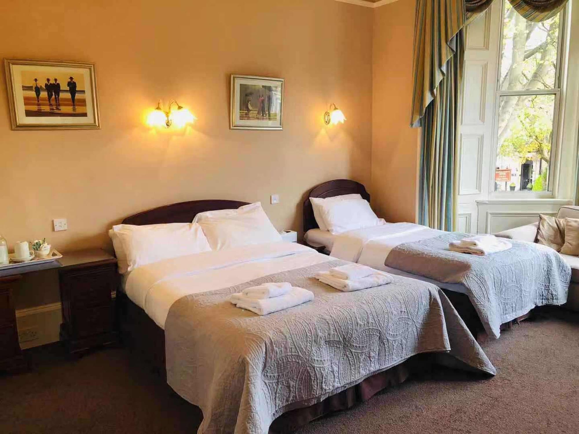 Allison House 16 Guesthouse, Room