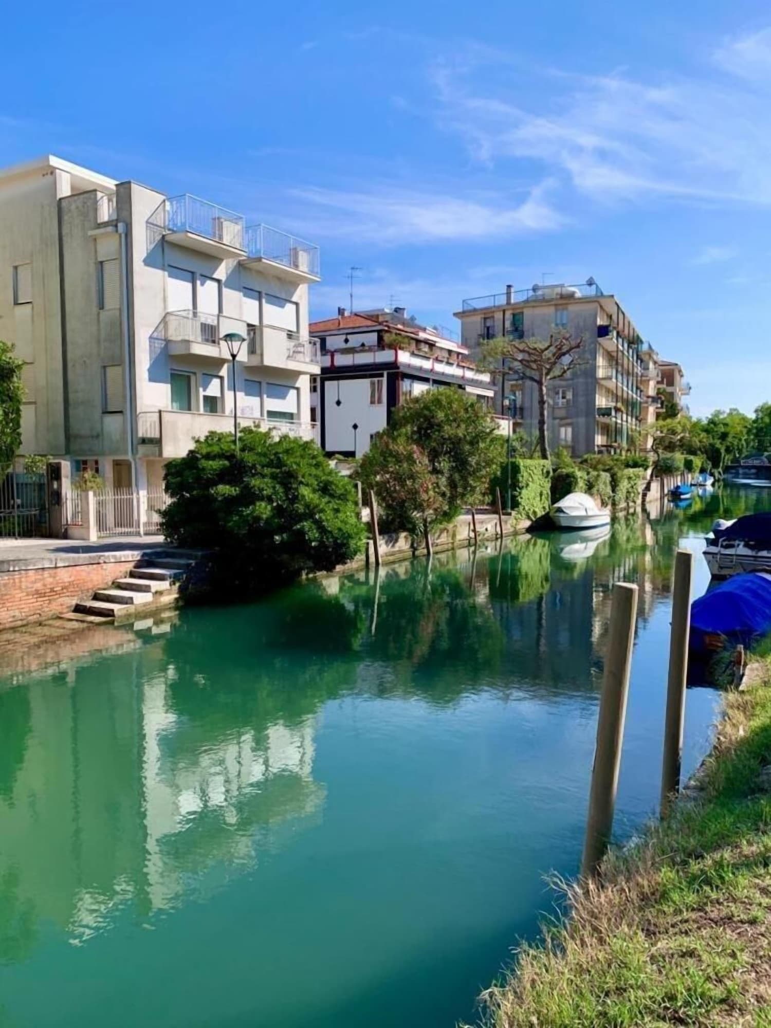 Villa Venice Movie, Sports and Entertainment