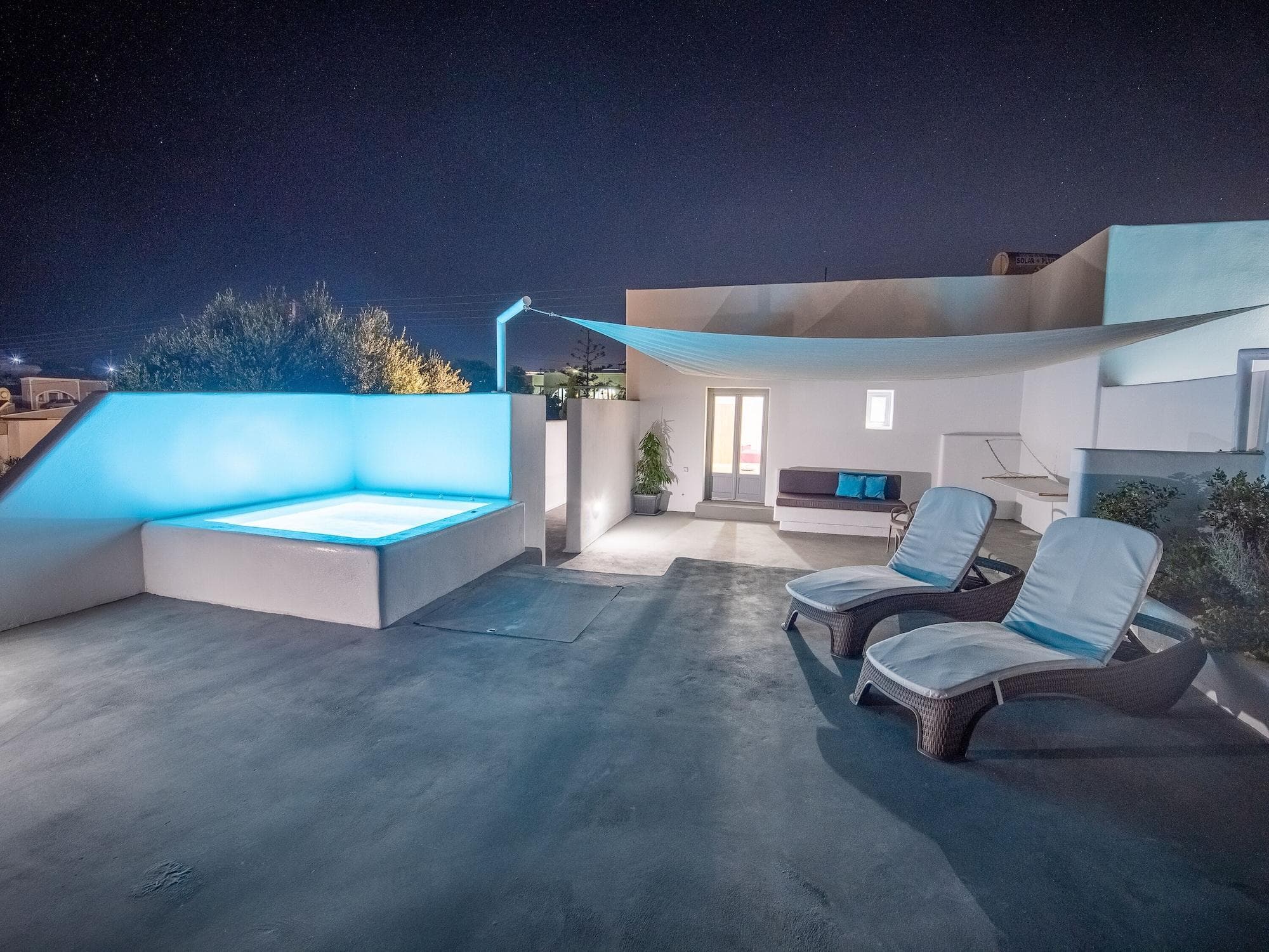 Majestic Sky Luxury Suites, Terrace