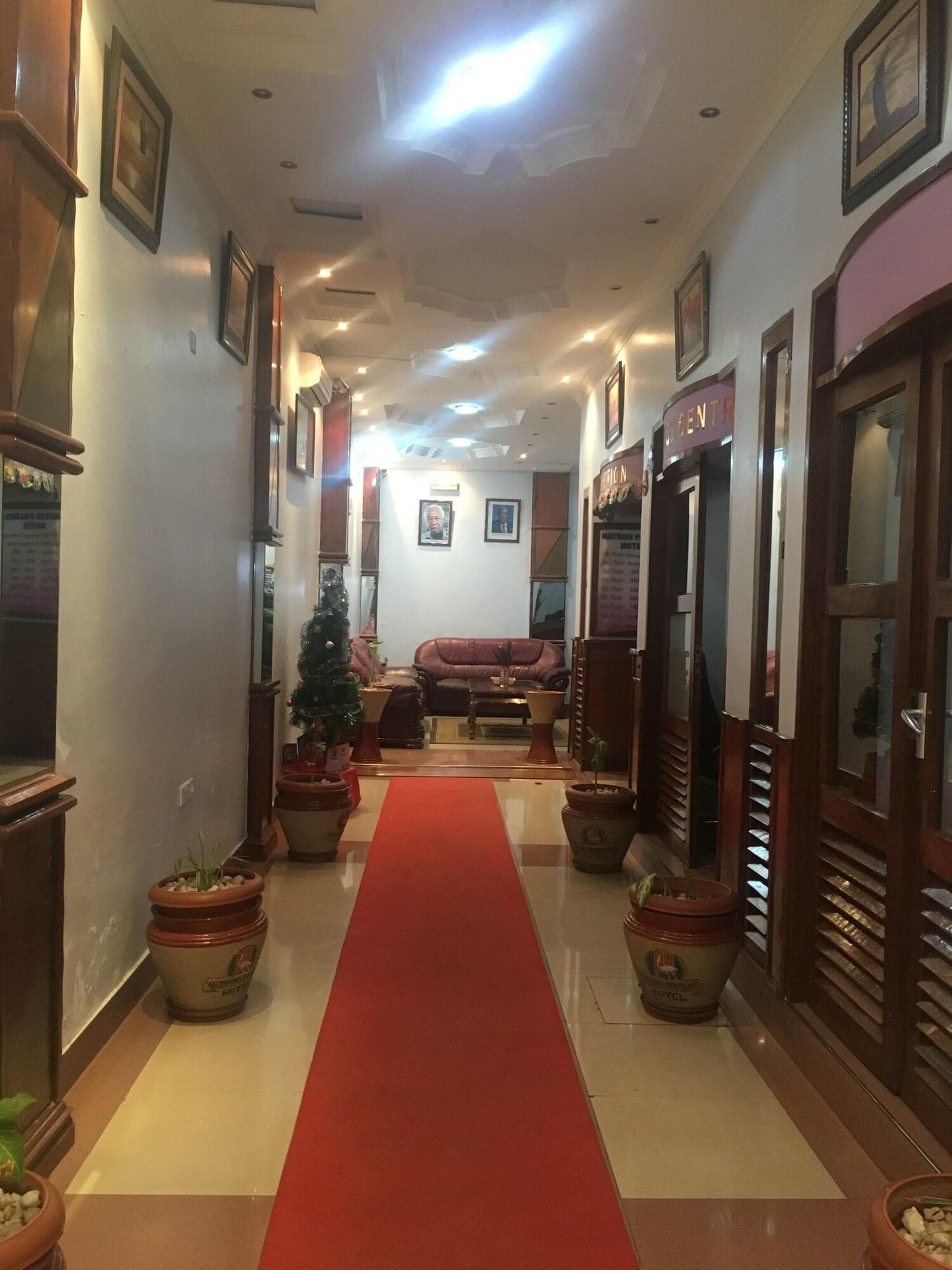 Natron Palace Hotel, Lobby