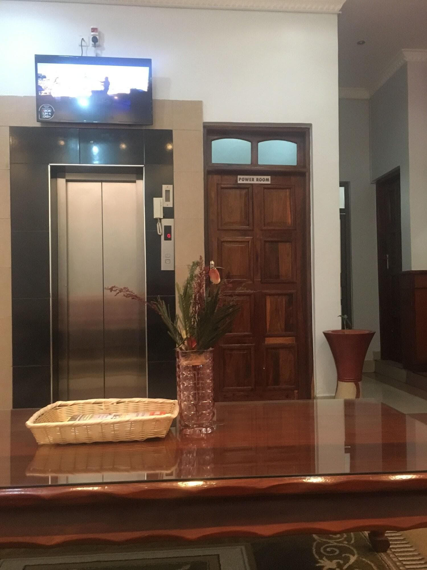 Natron Palace Hotel, Lobby