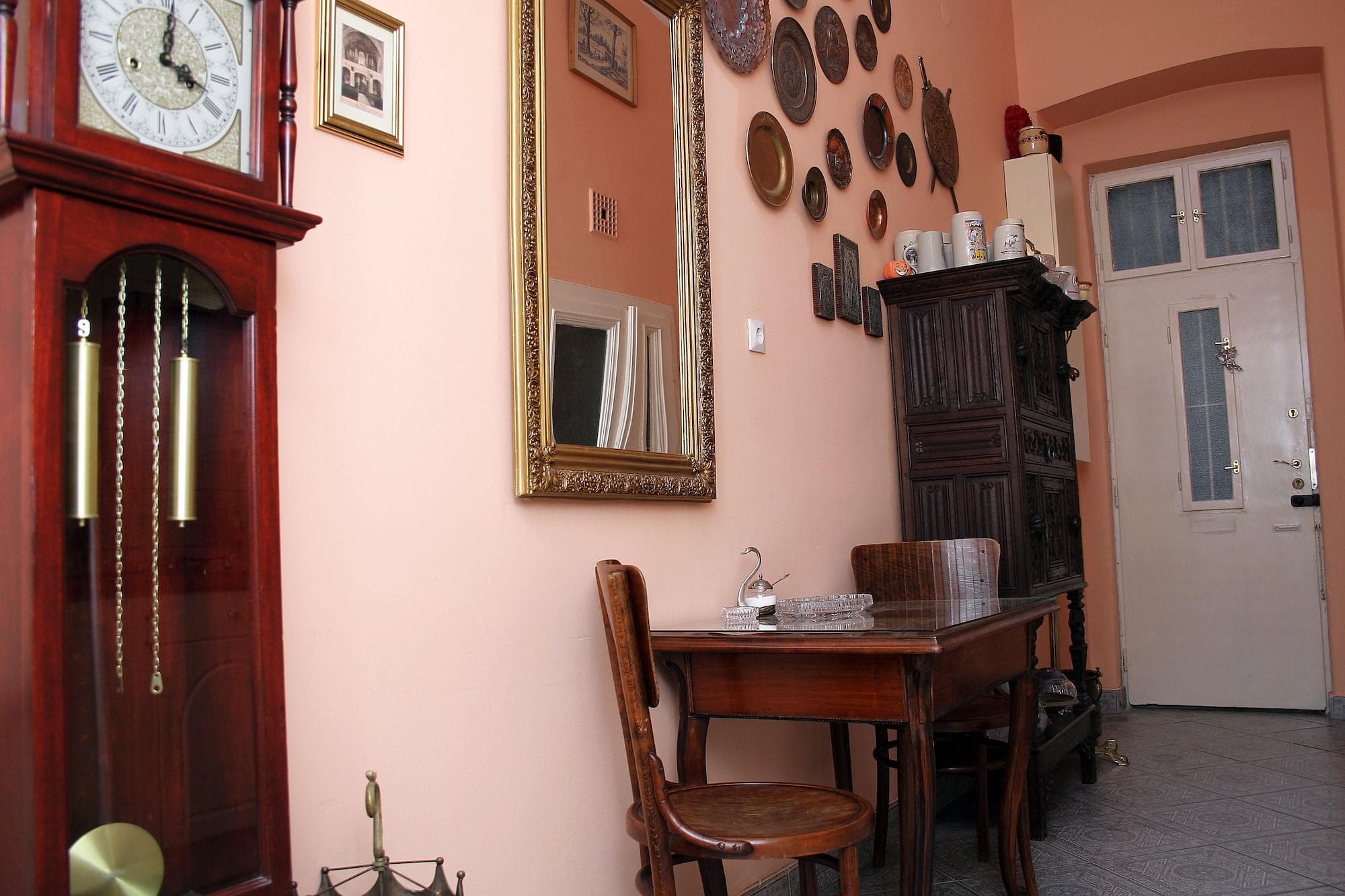 József Körút Apartment, Room