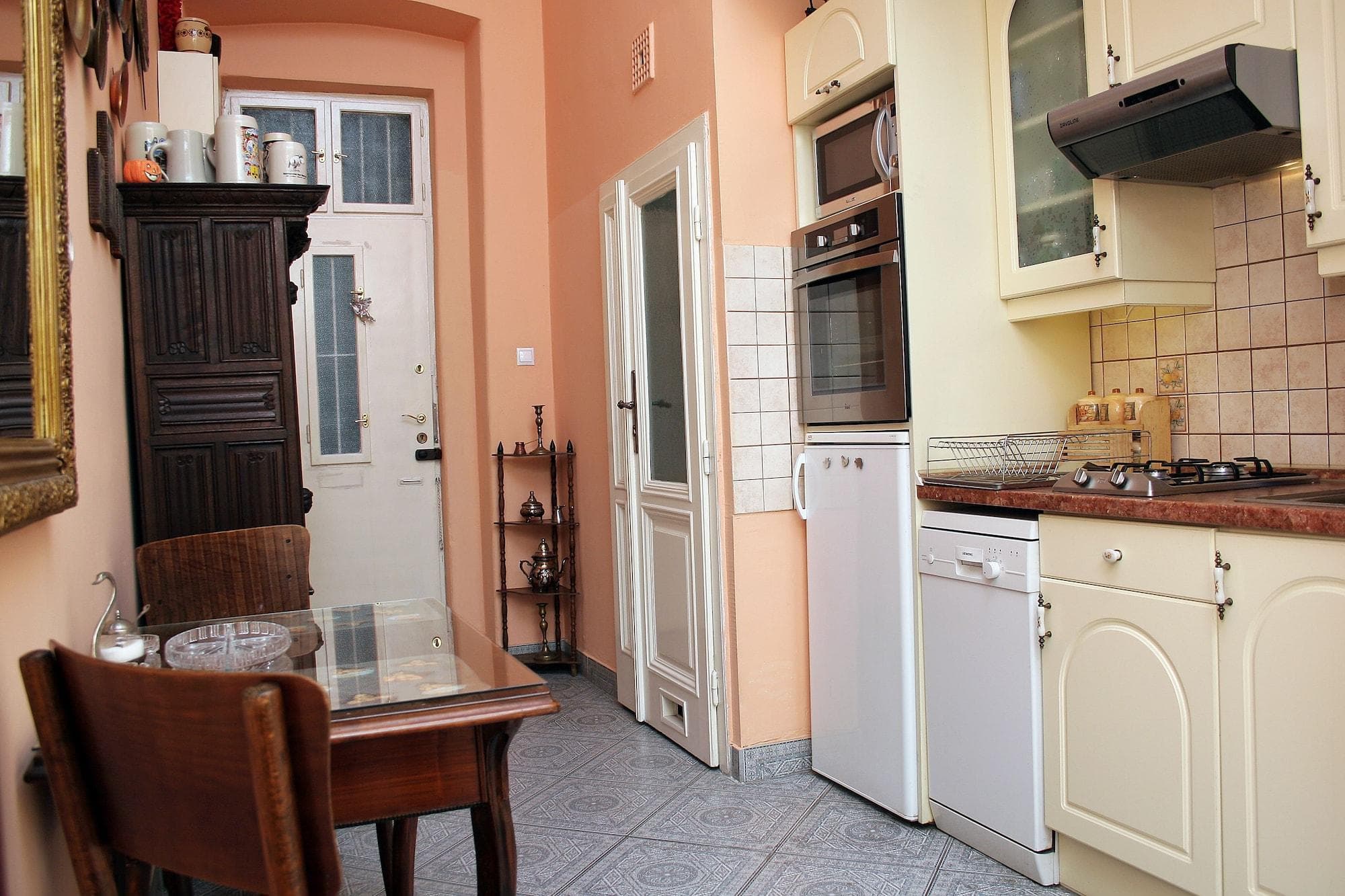 József Körút Apartment, Room