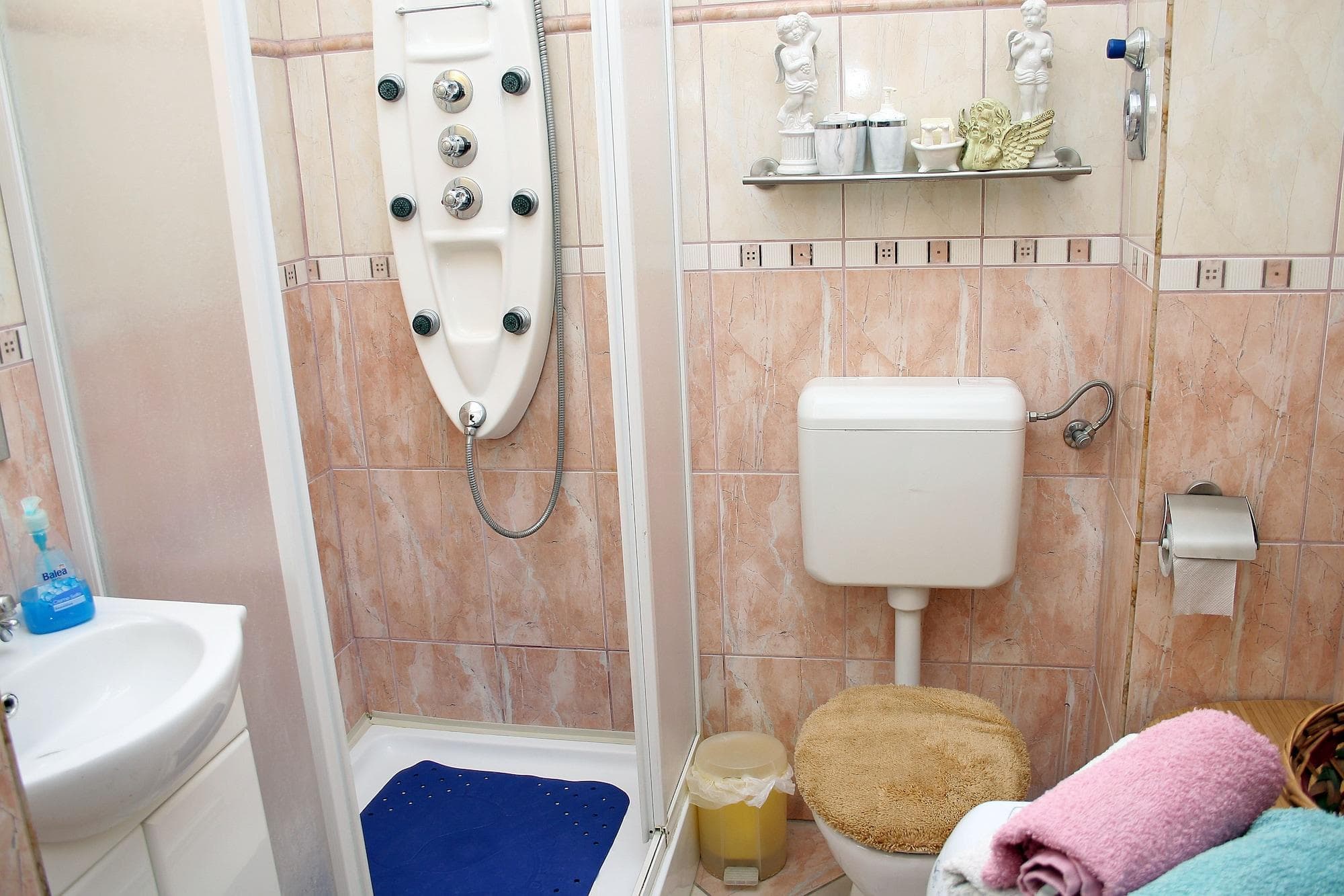 József Körút Apartment, Room