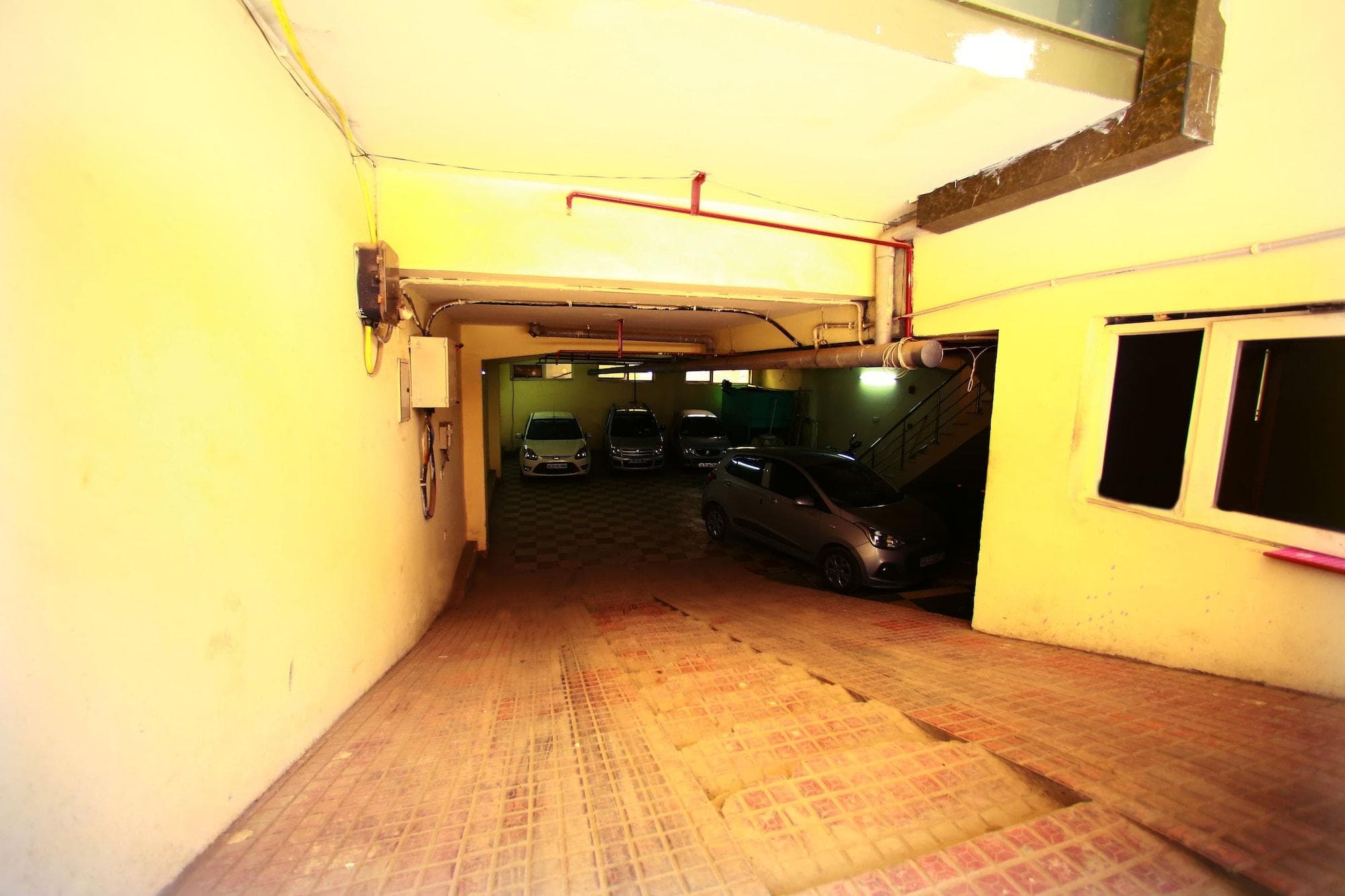 Hotel Smart Palace, Sports and Entertainment