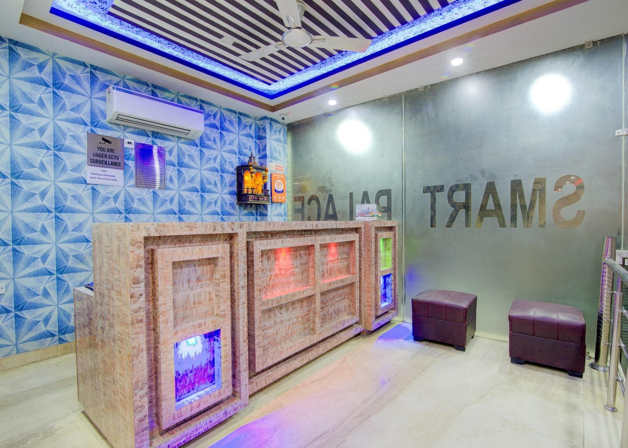 Hotel Smart Palace, Lobby
