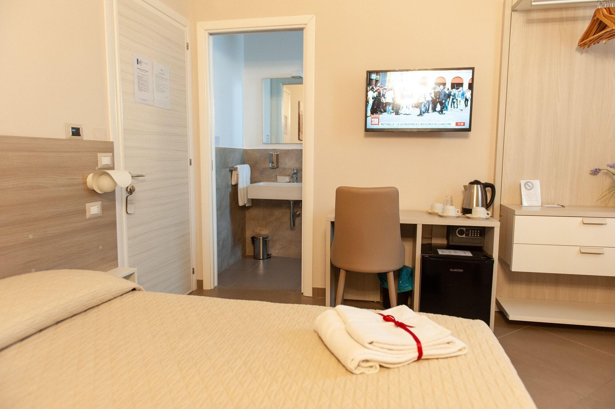 Bhagya Gallipoli Rooms & Suites, Room