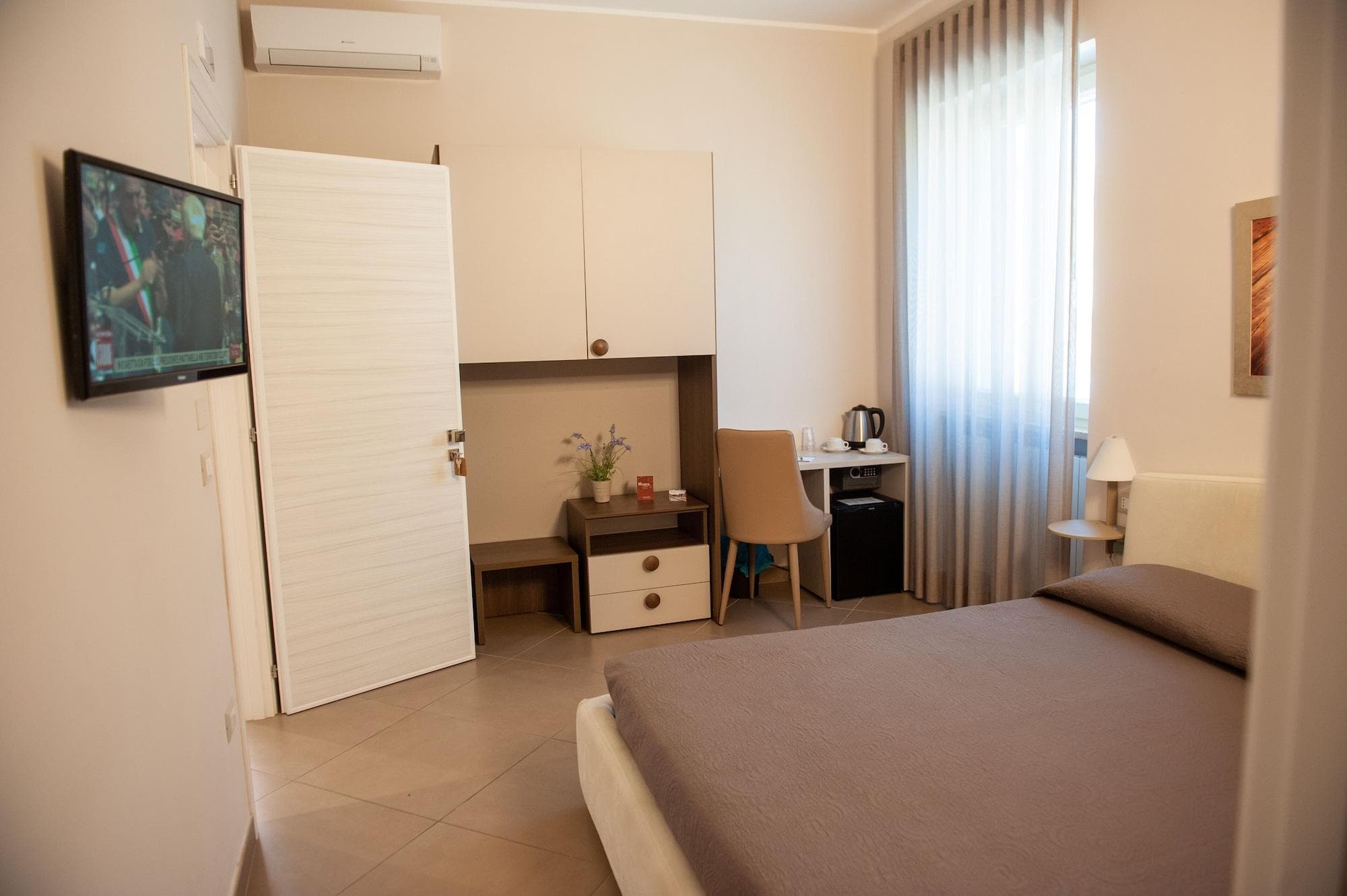 Bhagya Gallipoli Rooms & Suites, Room