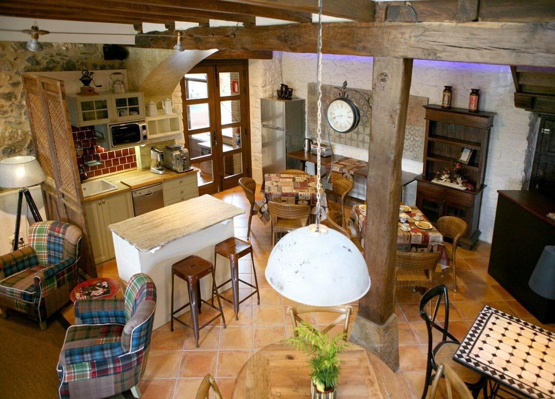 Urkulu Landetxea, Bar